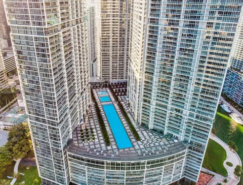 495 BRICKELL AV #4208