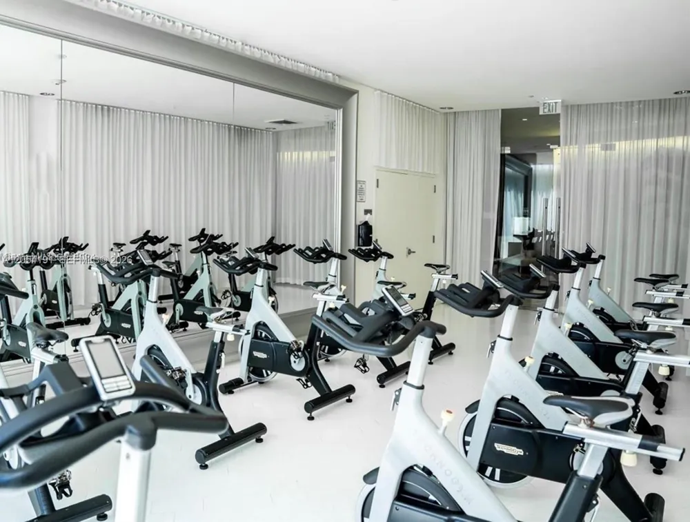 495 BRICKELL AV #4208 Miami, FL 33131