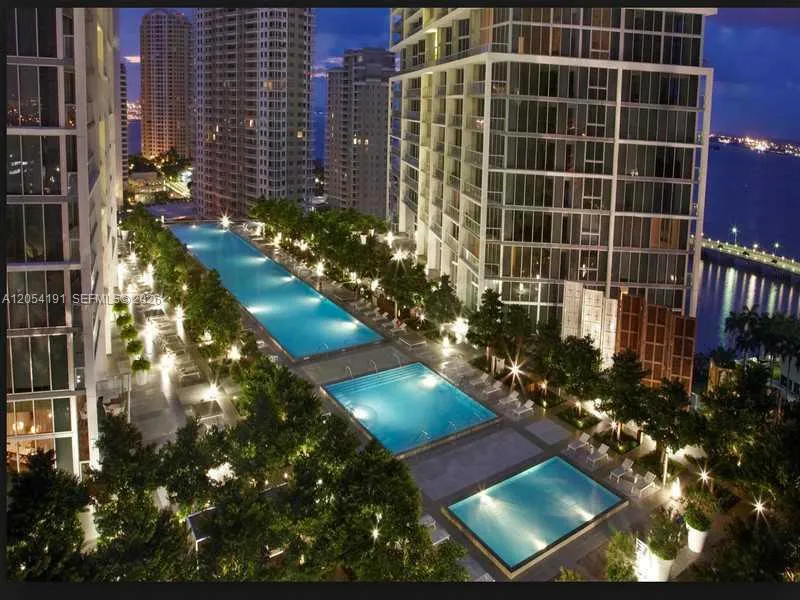 495 BRICKELL AV #4208 Miami, FL 33131