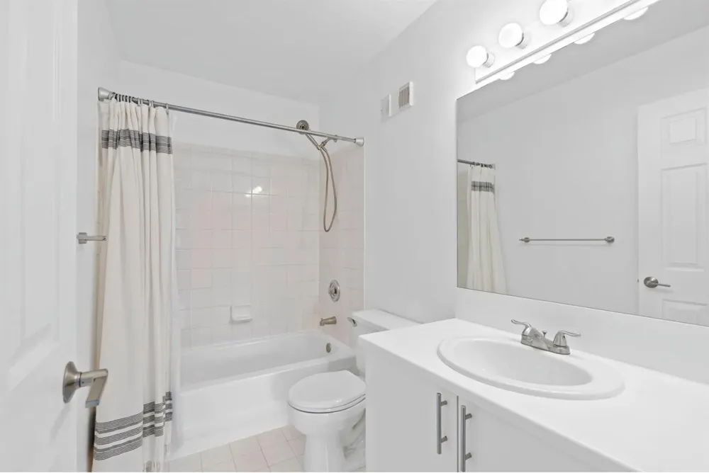 135 Yacht Club Way #305 Hypoluxo, FL 33462