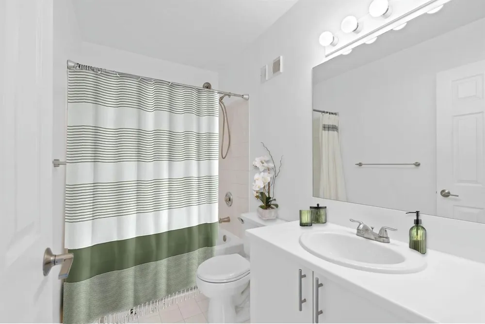 135 Yacht Club Way #305 Hypoluxo, FL 33462