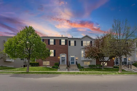 1724 Riverside Drive