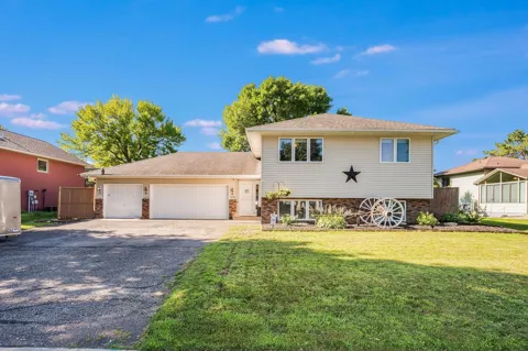 1735 Orchid Drive