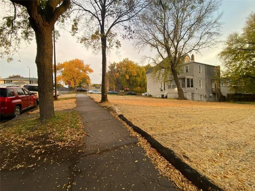 594 Brunson Street Saint Paul, MN 55130