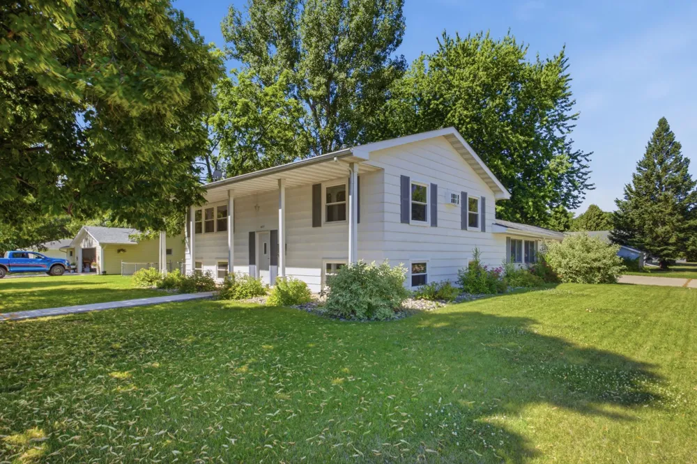 429 14th Street Breckenridge, MN 56520
