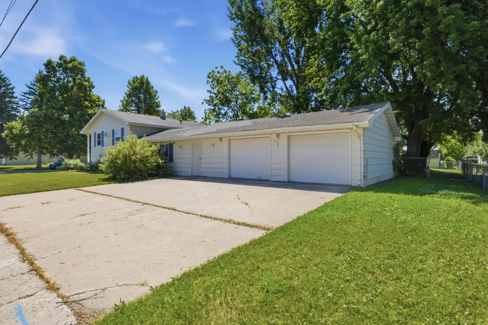 429 14th Street Breckenridge, MN 56520