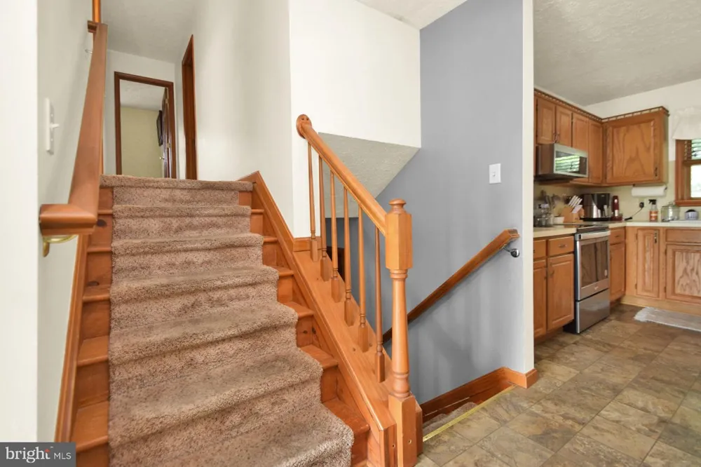 215 OPAL DRIVE Chambersburg, PA 17202