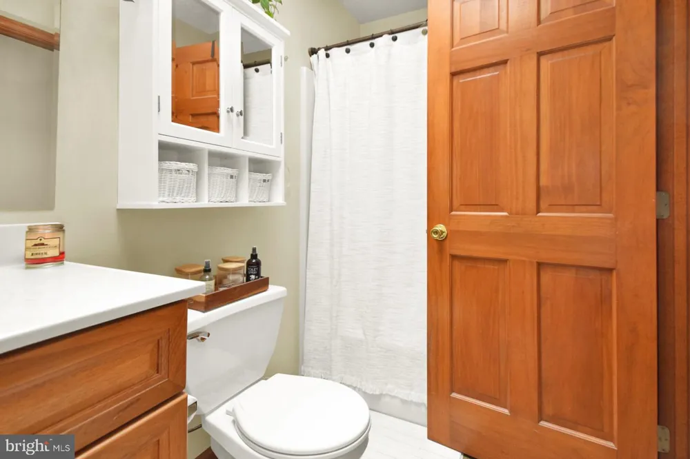 215 OPAL DRIVE Chambersburg, PA 17202