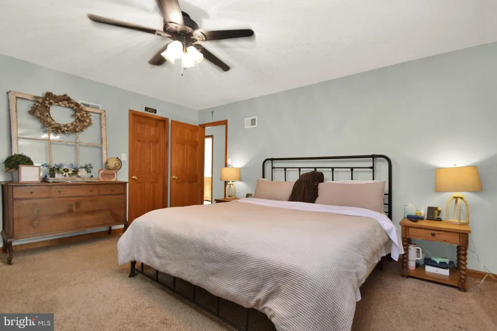 215 OPAL DRIVE Chambersburg, PA 17202