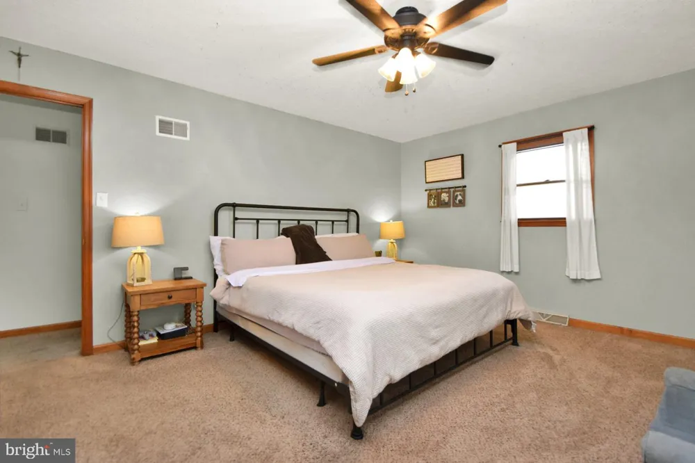 215 OPAL DRIVE Chambersburg, PA 17202