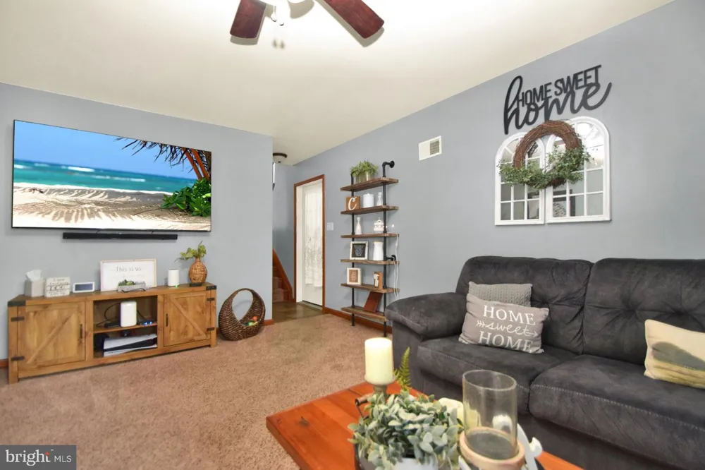 215 OPAL DRIVE Chambersburg, PA 17202
