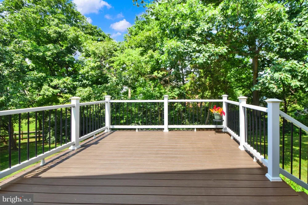 215 OPAL DRIVE Chambersburg, PA 17202