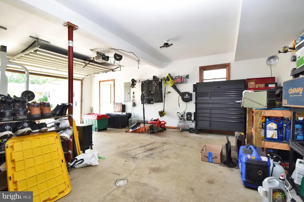 215 OPAL DRIVE Chambersburg, PA 17202