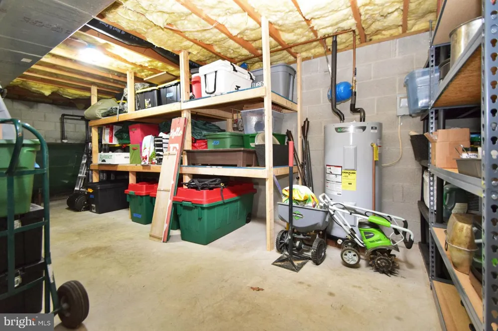215 OPAL DRIVE Chambersburg, PA 17202