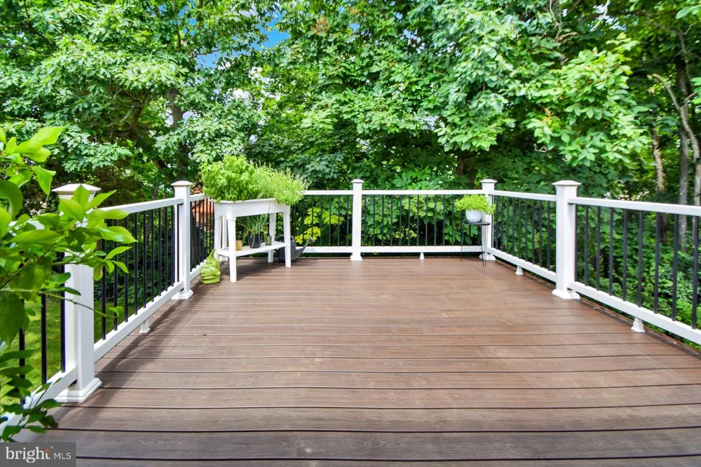 215 OPAL DRIVE Chambersburg, PA 17202
