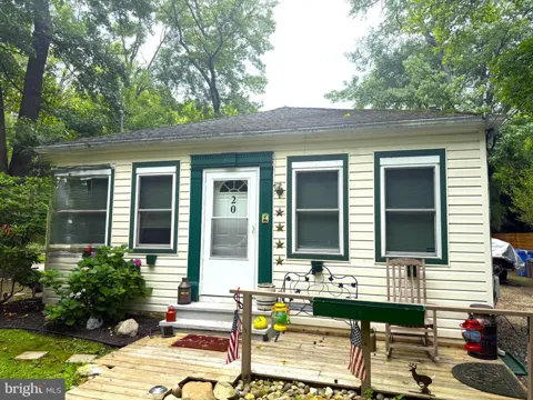 20 RANCOCAS TRAIL