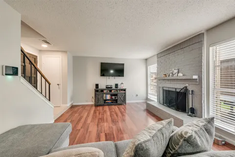 2643 Via Ventura Circle