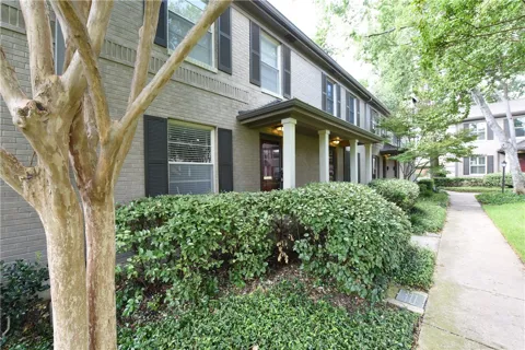 6357 Oriole Drive #Q