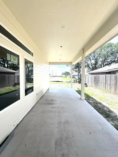 3801 Willow Weep Drive Corpus Christi, TX 78410