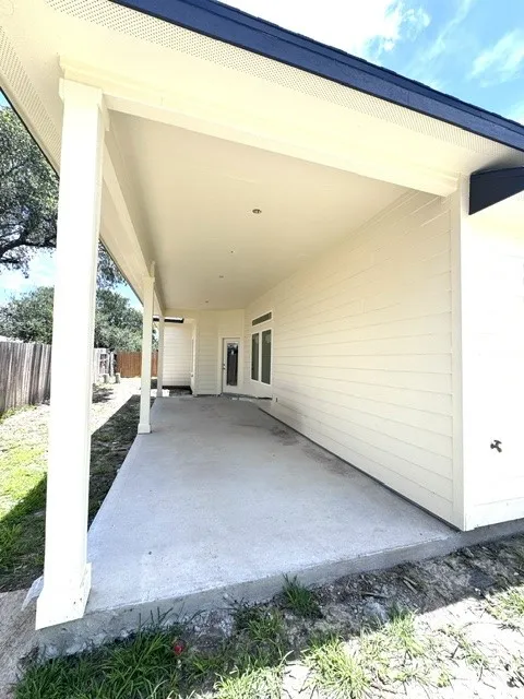 3801 Willow Weep Drive Corpus Christi, TX 78410