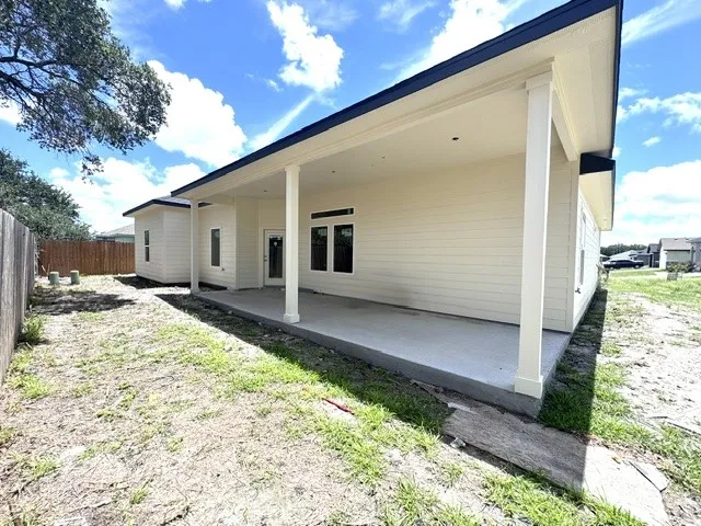 3801 Willow Weep Drive Corpus Christi, TX 78410