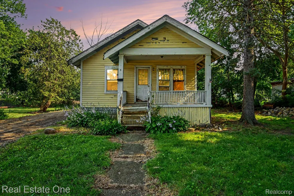 5 3rd Street Yale City, MI 48097