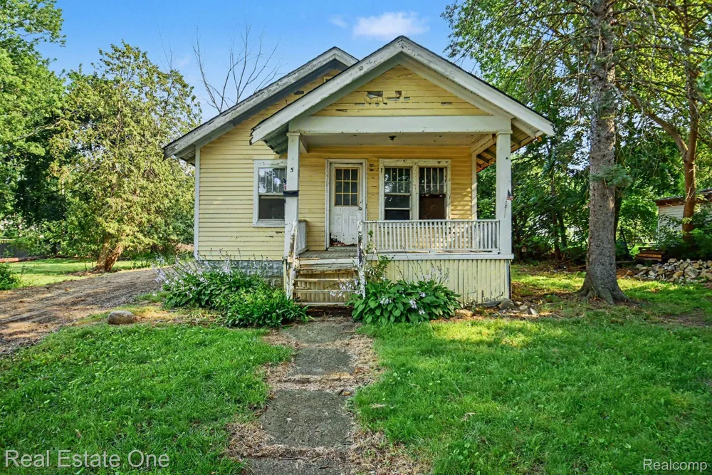 5 3rd Street Yale City, MI 48097