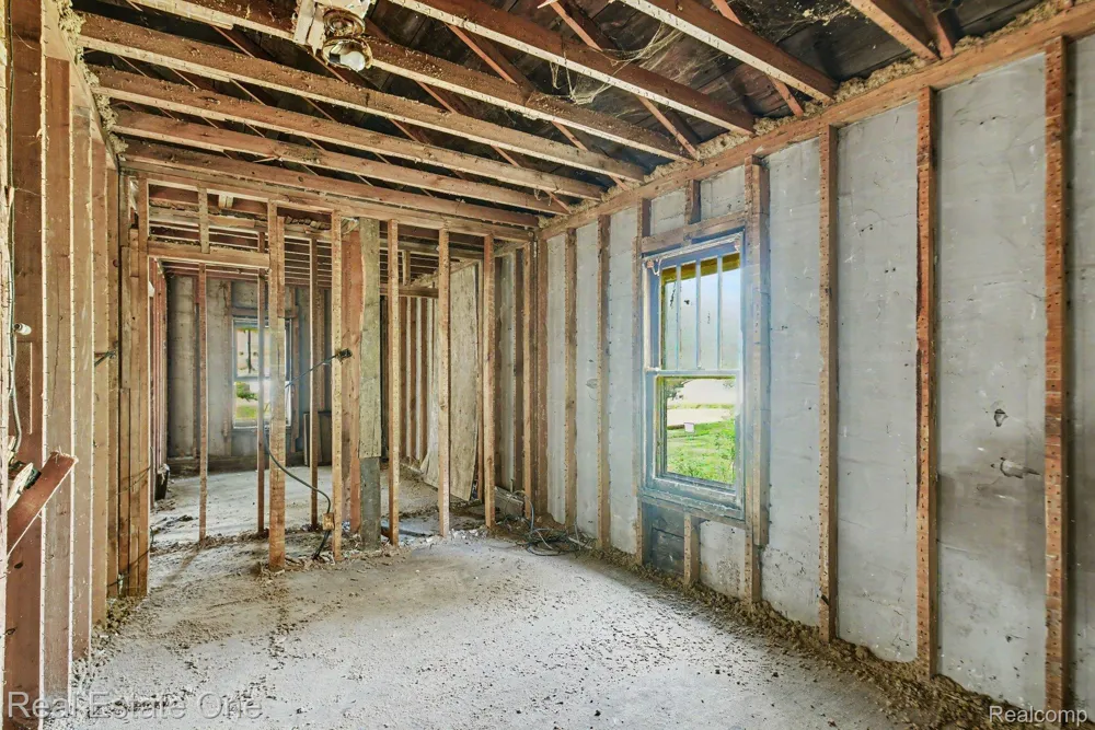 5 3rd Street Yale City, MI 48097