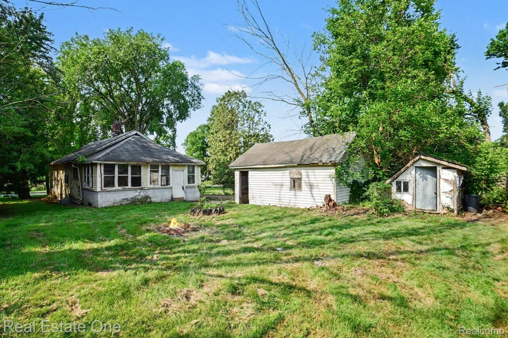 5 3rd Street Yale City, MI 48097