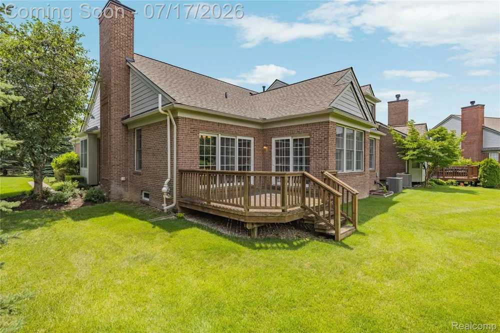 44562 Aspen Ridge Drive Northville Township, MI 48168