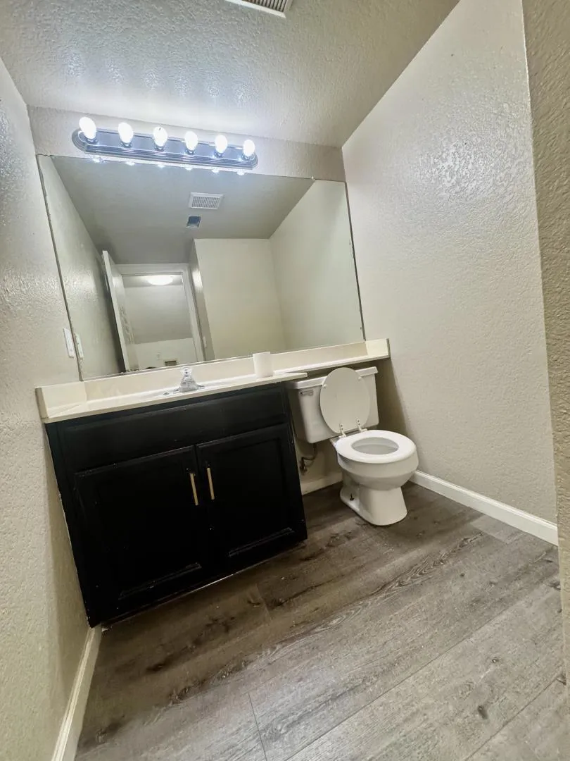 1224 Mohr Circle Manteca, CA 95337