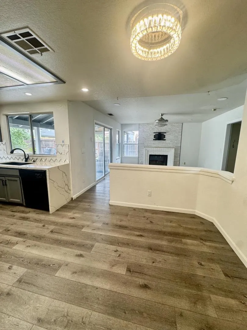 1224 Mohr Circle Manteca, CA 95337