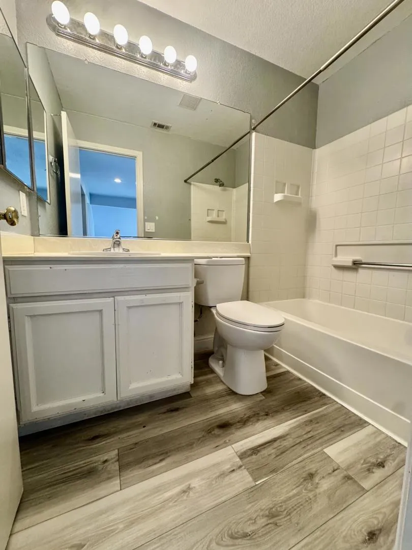 1224 Mohr Circle Manteca, CA 95337