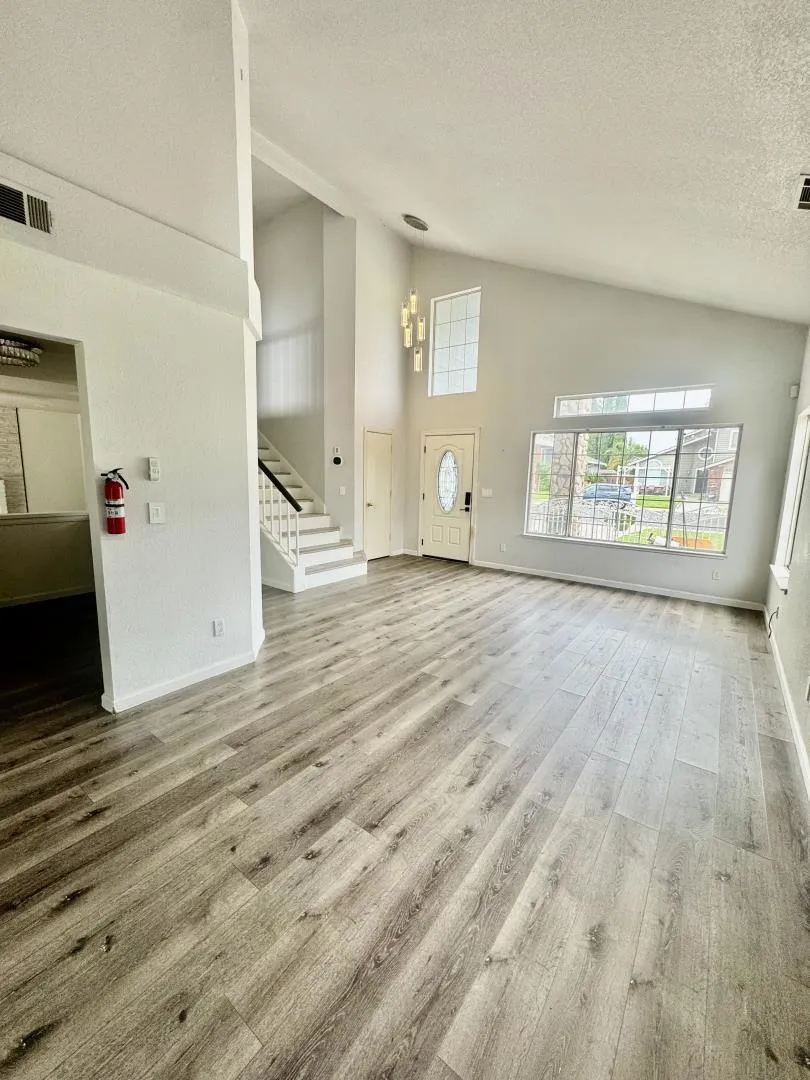 1224 Mohr Circle Manteca, CA 95337