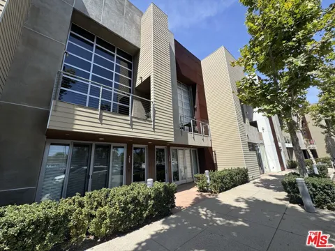 121 E City Place Drive