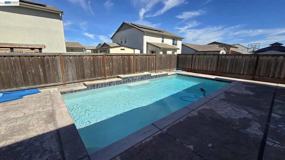 10007 Baltisan Ln Stockton, CA 95219