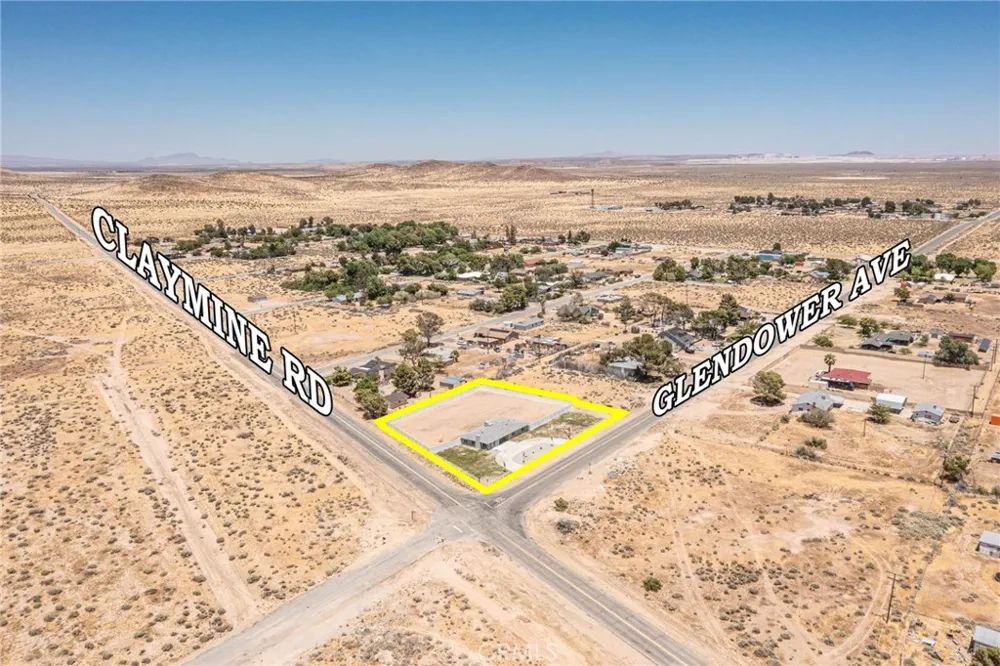 16621 Glendower Edwards, CA 93523