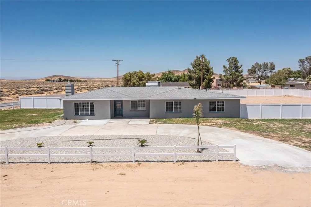 16621 Glendower Edwards, CA 93523