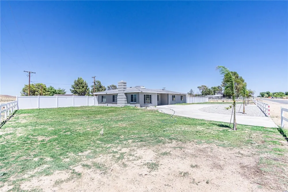 16621 Glendower Edwards, CA 93523