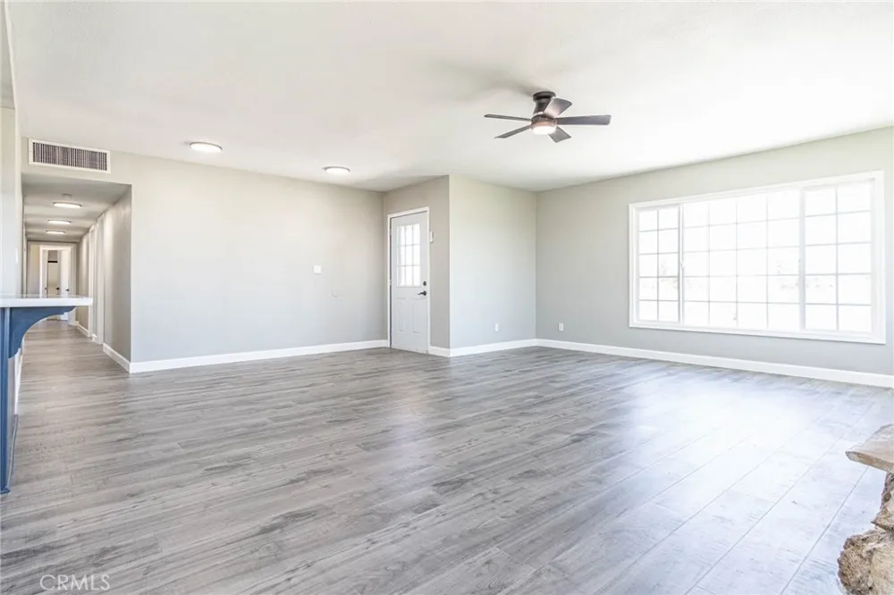 16621 Glendower Edwards, CA 93523