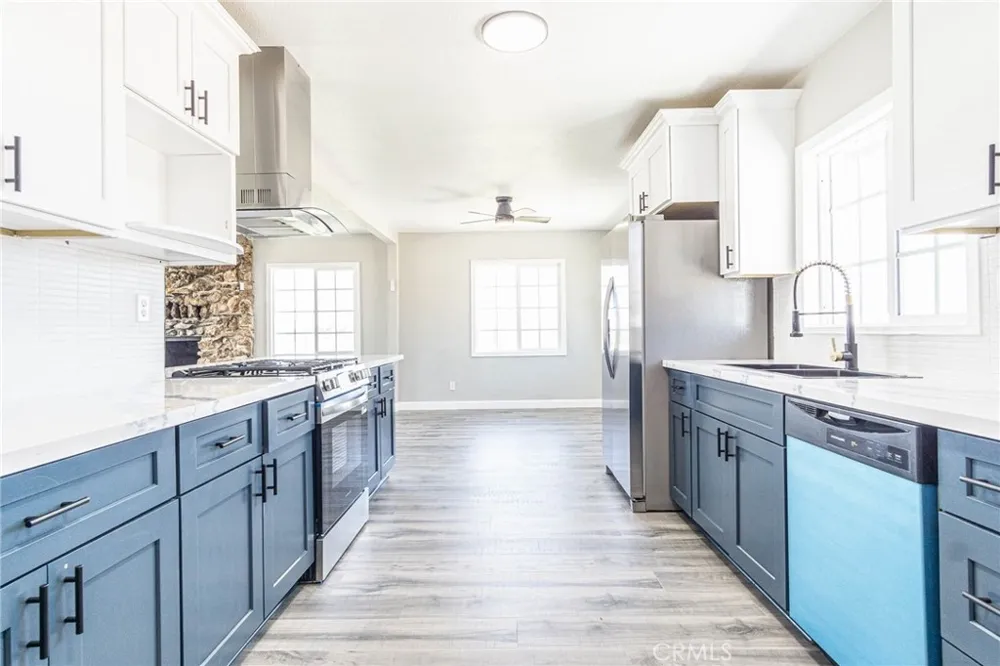 16621 Glendower Edwards, CA 93523