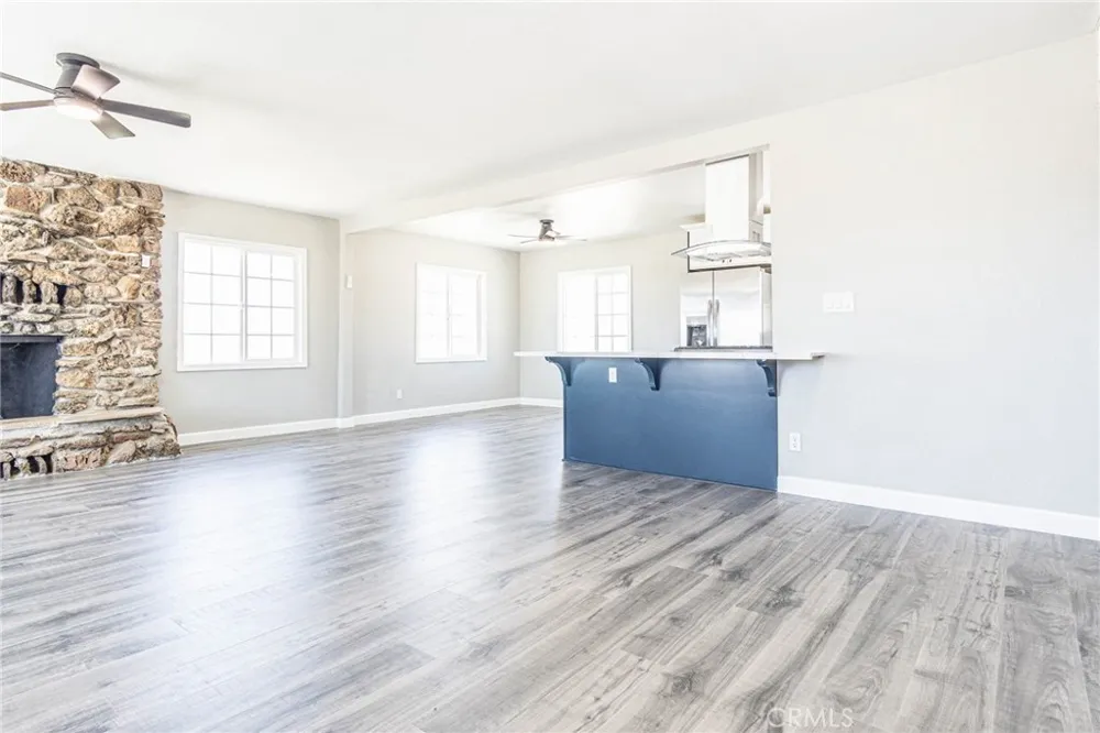 16621 Glendower Edwards, CA 93523