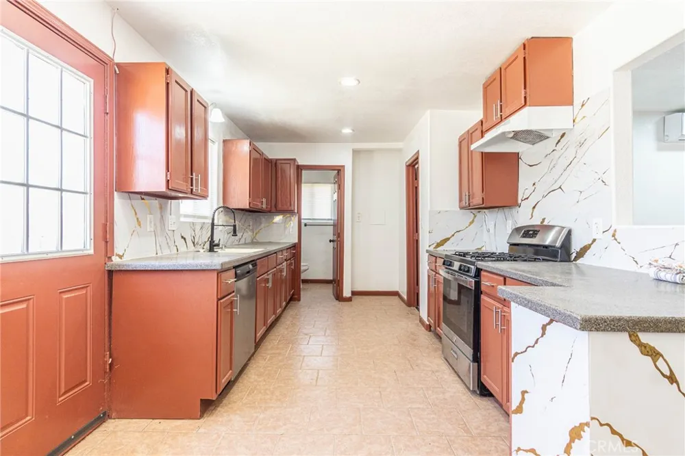 26934 Jessie Boron, CA 93516
