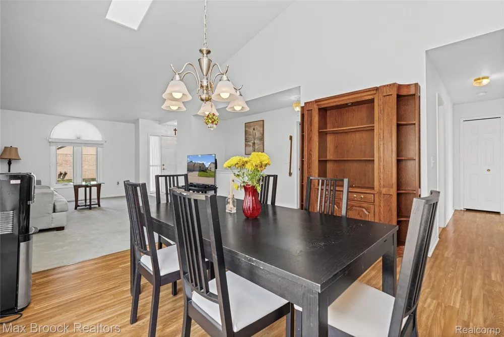 35263 Kings Forest Boulevard Clinton Charter Township, MI 48035