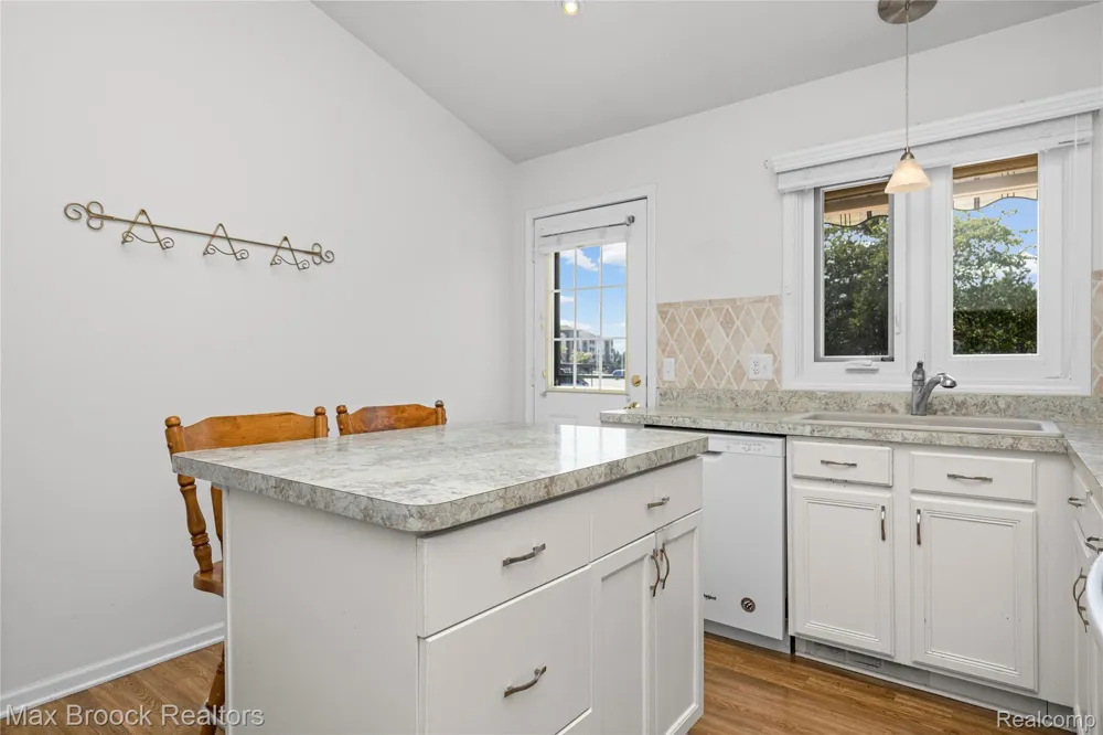 35263 Kings Forest Boulevard Clinton Charter Township, MI 48035