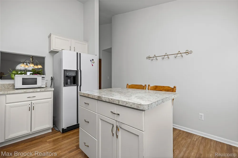 35263 Kings Forest Boulevard Clinton Charter Township, MI 48035
