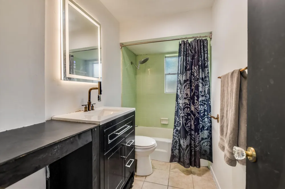 407 Hill Street Smithville, TX 78957