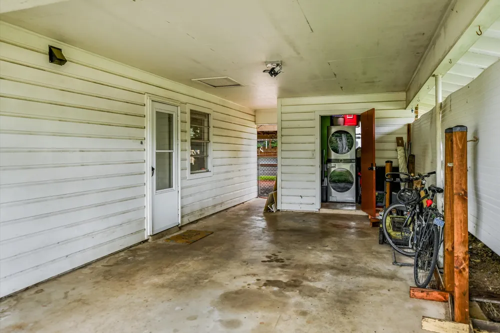 407 Hill Street Smithville, TX 78957