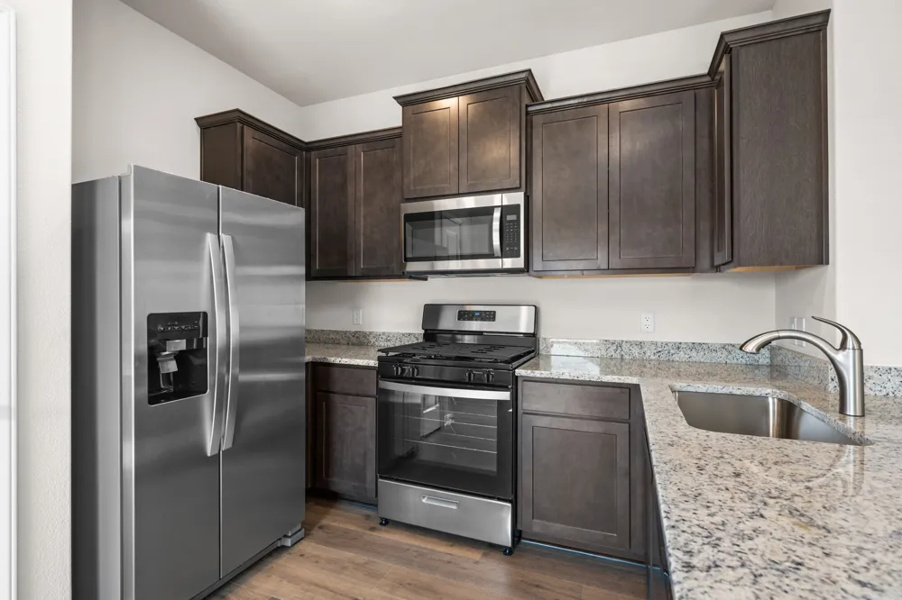 8325 White Wolf Trail Ponder, TX 76259