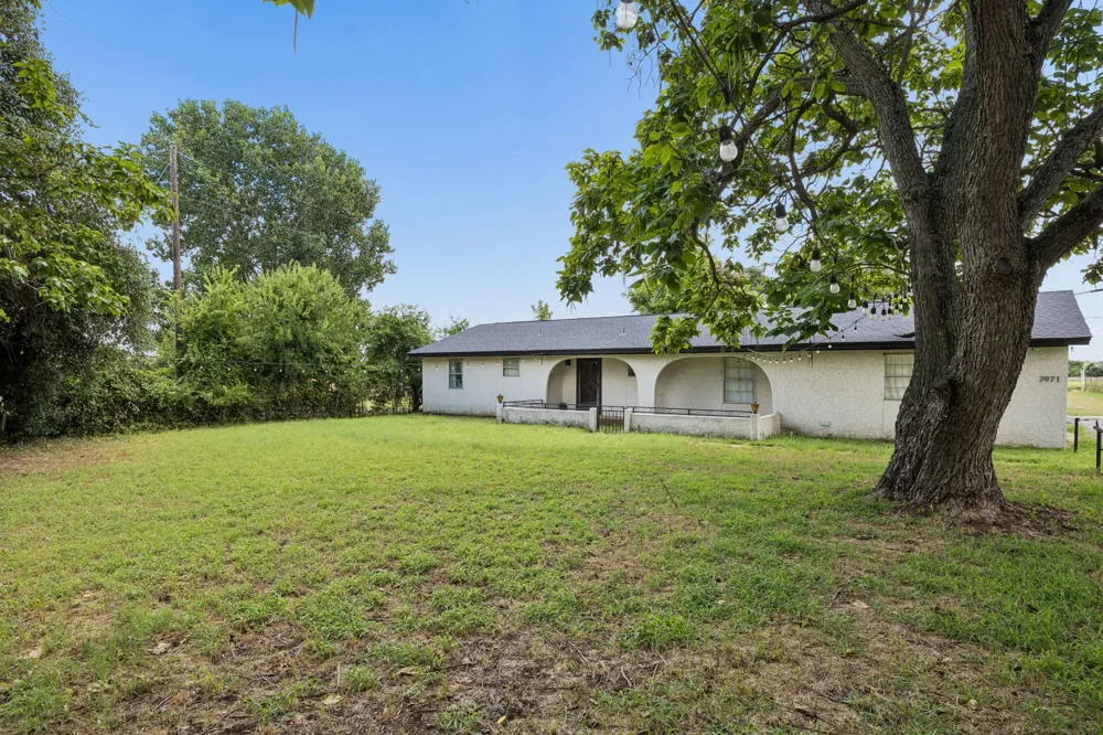 7971 Peden Road Azle, TX 76020